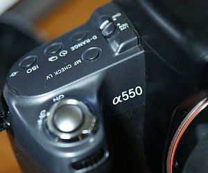 DSLR-A550